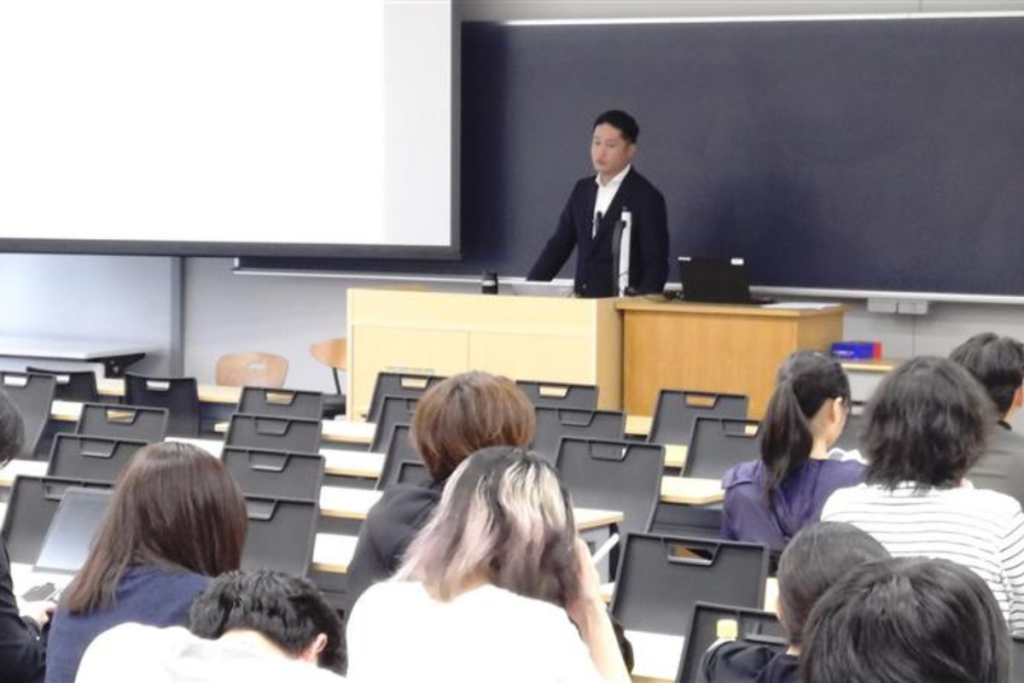 建築学生80名に、ファサードエンジニアリングの仕事を紹介しました